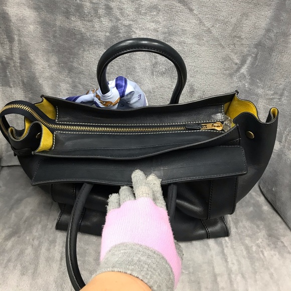 CELINE VINTAGE MICRO LUGGAGE TOTE FRONT LOCK NAVY  ‼️JUNE SALE‼️ - Picture 3 of 8